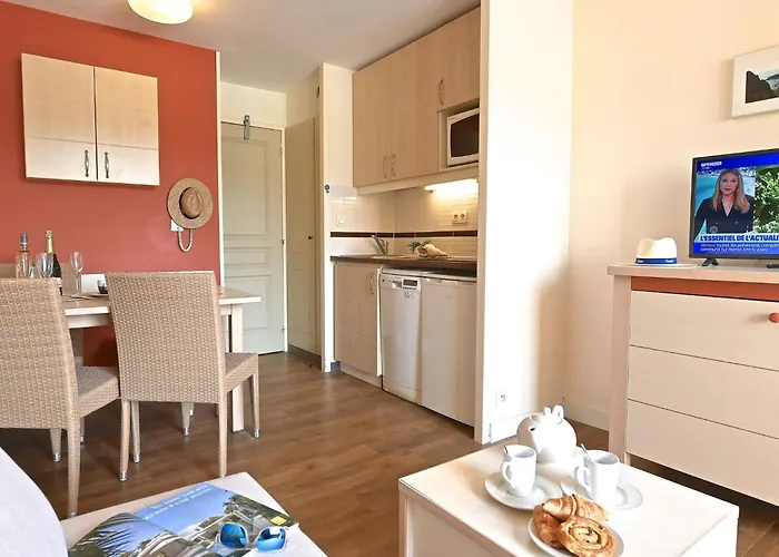 Apartment Le Village - B1 418 By Interhome *