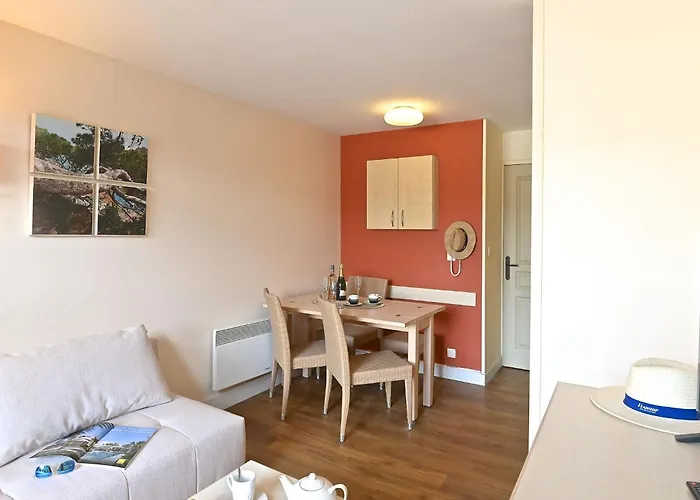 Appartement Le Village - B1 418 By Interhome *